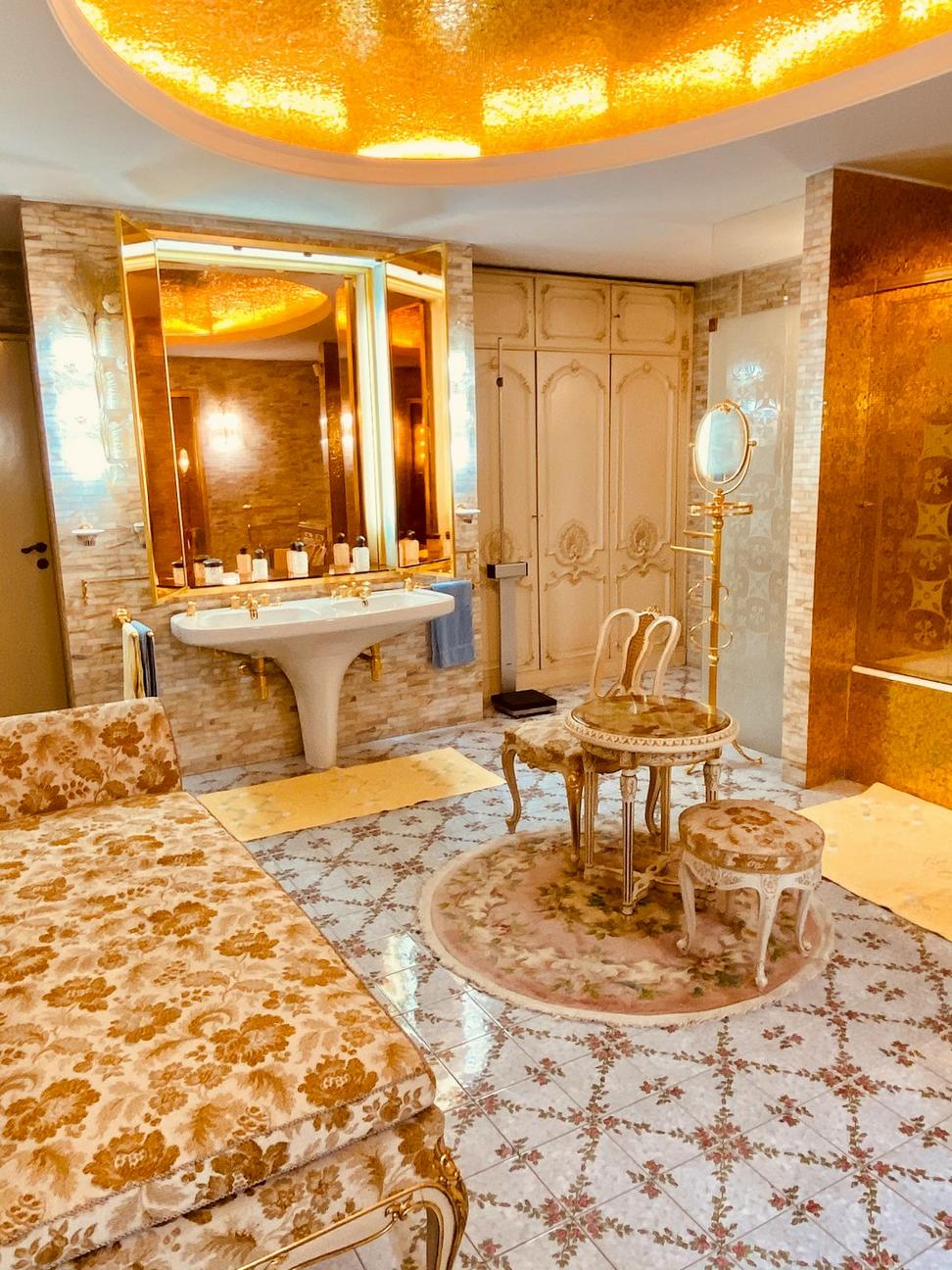 Executive Void Suite